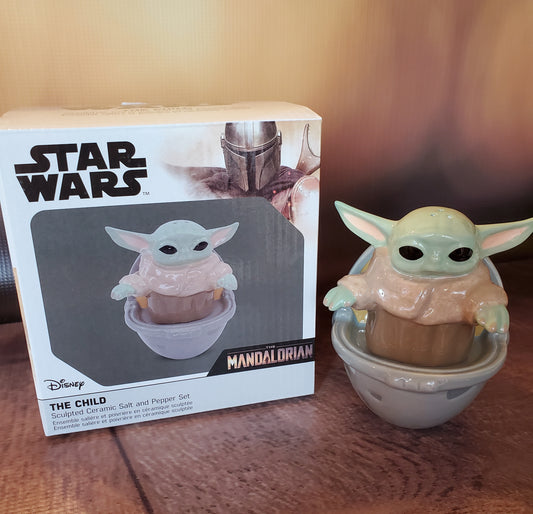 The Child salt & pepper shaker set - baby Grogu in his carrier!