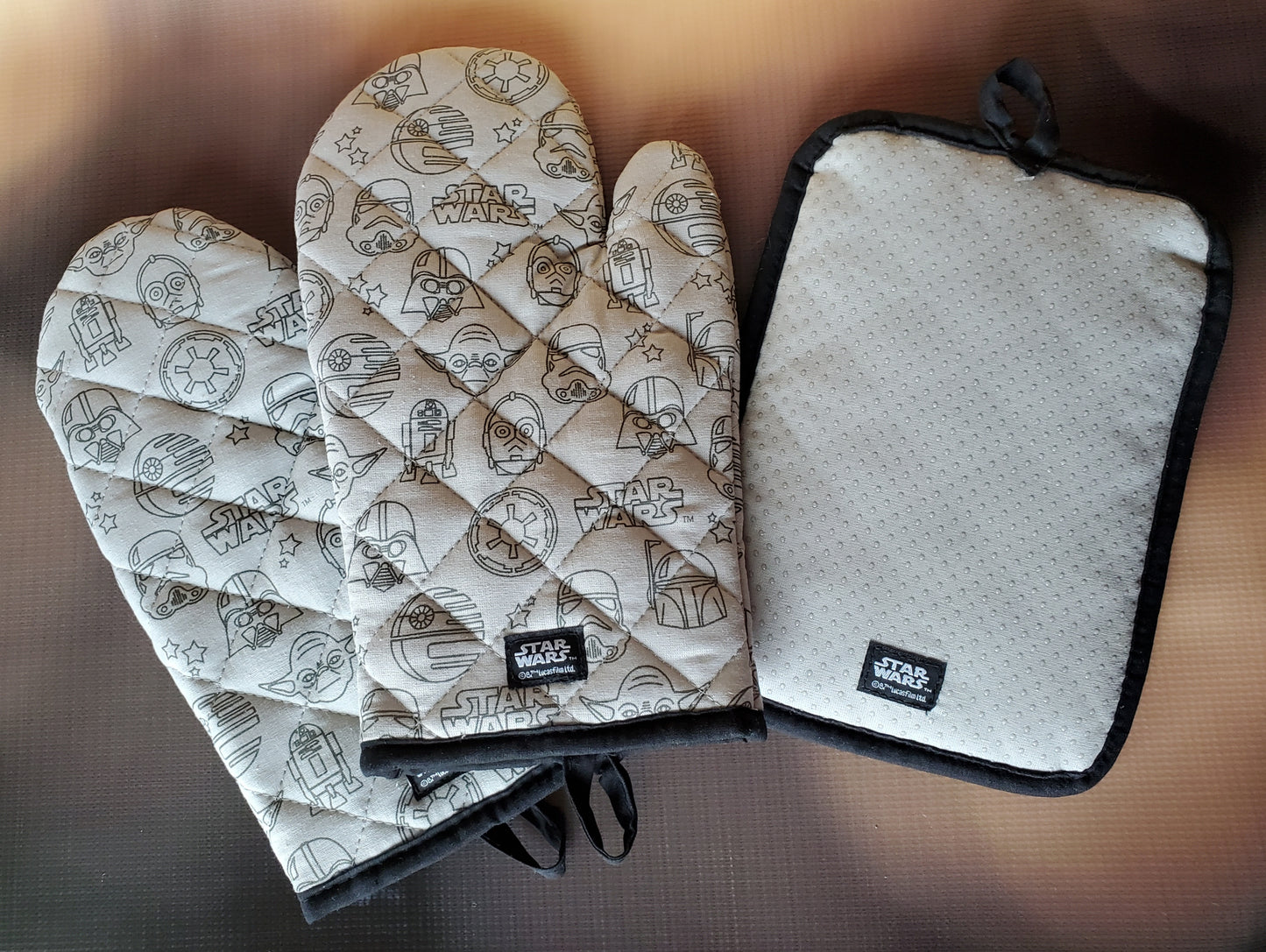 7 piece Star Wars kitchen set - bring the geeky side to your home!