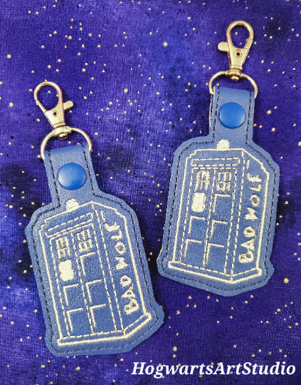 Who Blue Phone Box Keychain - Rosey Wolf Graffiti