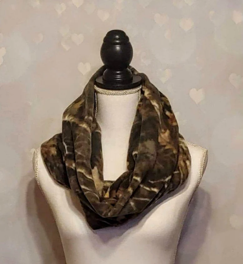 Fleece camo scarf