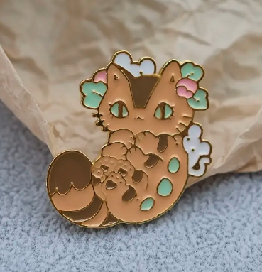 Cute Spider-Cat Pin - with flowers and kawaii mouse