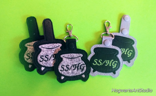 SS/HG Cauldron Keychain